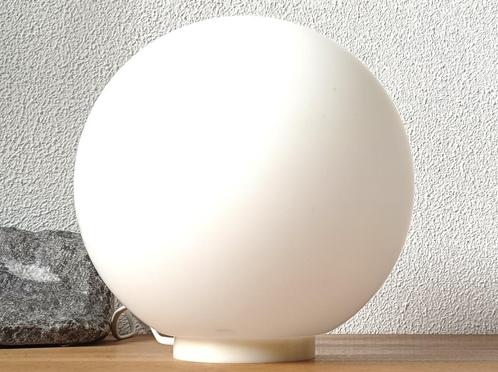 Spage Age  mat witte  globbe bol lamp GEEN! IKEA, Huis en Inrichting, Lampen | Tafellampen, Zo goed als nieuw, Minder dan 50 cm