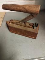 Antieke strijkbout, Antiek en Kunst, Ophalen