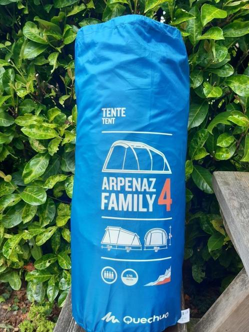 Quechua Arpenaz 4 tent te koop, Caravans en Kamperen, Tenten, tot en met 4, Zo goed als nieuw, Ophalen