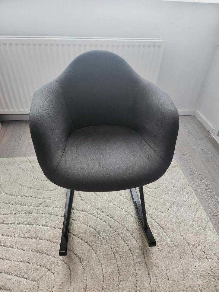 Schommelstoel voor de babykamer, Huis en Inrichting, Fauteuils, Zo goed als nieuw, Metaal, Stof, 50 tot 75 cm, Minder dan 75 cm