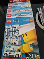 Lego pakket bestaande uit lego city-/lego club boekjes, Ophalen of Verzenden, Zo goed als nieuw, Lego