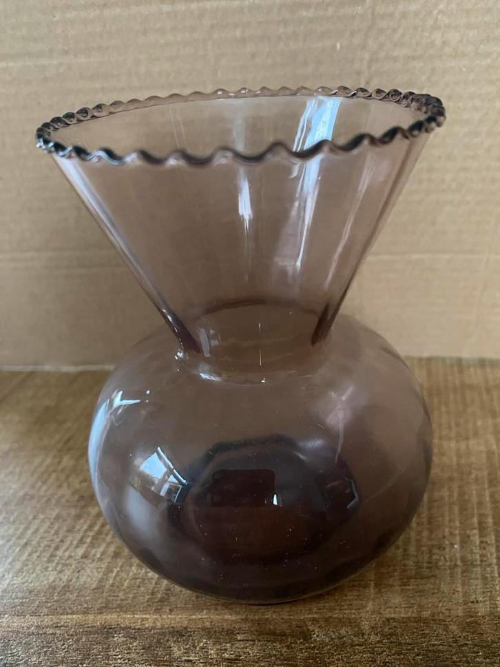 Vintage glazen vaas, Huis en Inrichting, Woonaccessoires | Vazen, Gebruikt, Overige kleuren, Minder dan 50 cm, Glas, Ophalen of Verzenden