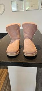 UGG laarsjes maat 39 NIEUW, Kleding | Dames, Schoenen, UGG, Lage of Enkellaarzen, Nieuw, Ophalen of Verzenden