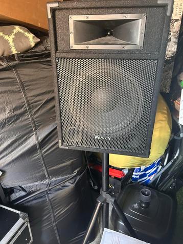 Fenton Speaker 600W + Standaard ! beschikbaar voor biedingen