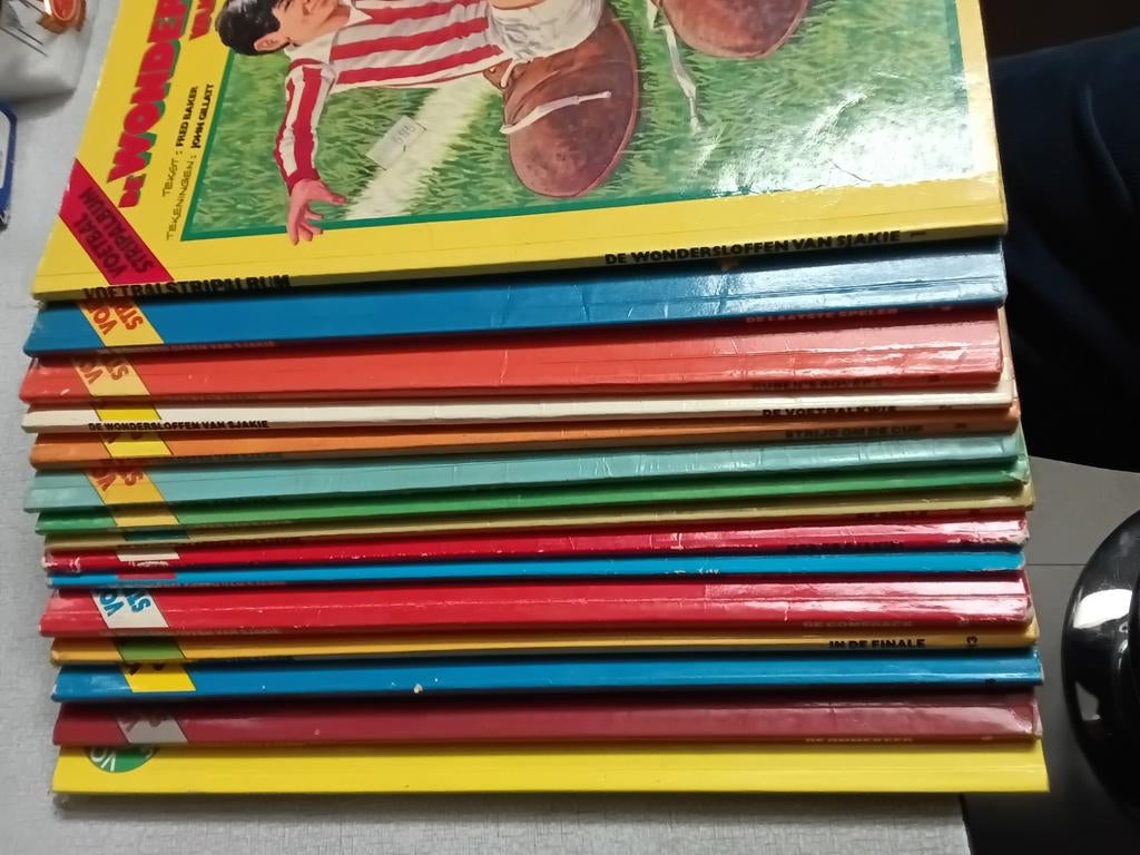 15 stripboeken van de wondersloffen van Sjakie, Meerdere stripboeken, Ophalen of Verzenden, Gelezen