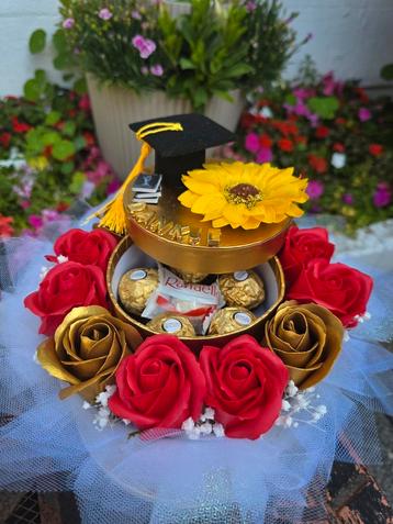 Uniek cadeau: flowerbox of boeket met zeeprozen beschikbaar voor biedingen