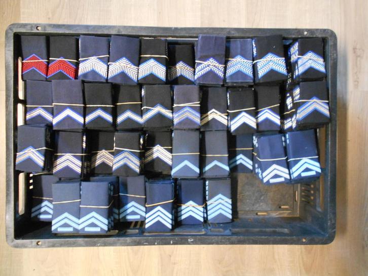 Rangen KLu (emblemen) Nederlands leger (meer dan op foto), Verzamelen, Militaria | Algemeen, Luchtmacht, Embleem of Badge, Nederland