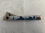 Vintage sigarenknipper met Delfts Blauw decor., Verzamelen, Rookartikelen, Aanstekers en Luciferdoosjes, Ophalen of Verzenden