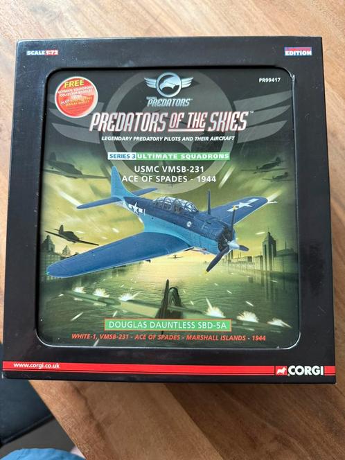 Corgi 1:72 diecast PR99417 Douglas Dauntless ace of spades, Verzamelen, Luchtvaart en Vliegtuigspotten, Gebruikt, Schaalmodel