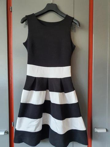 Mooie Zwart-Witte A-Line Jurk - Maat S/36/8 - Goede Staat beschikbaar voor biedingen