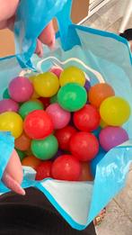 Gratis zak kleine ballenbak ballen, Kinderen en Baby's, Speelgoed | Buiten | Los speelgoed, Ophalen, Zo goed als nieuw