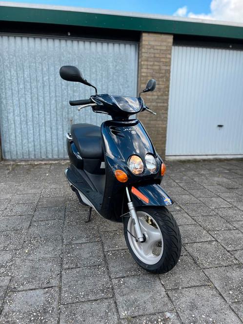 Yamaha neos, Fietsen en Brommers, Scooters | Yamaha, Zo goed als nieuw, Neo's, Maximaal 25 km/u, Tweetakt, Ophalen of Verzenden