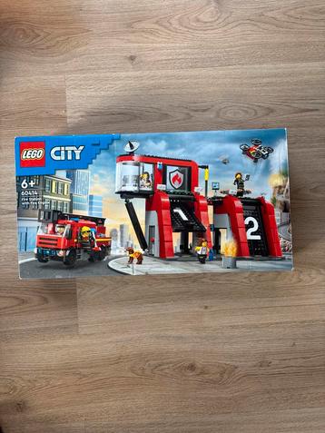 LEGO City 60414 Brandweerkazerne met Brandweerwagen beschikbaar voor biedingen