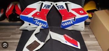 Gezocht: Kappen / Kuip set Yamaha FZR1000 (1989) Wit Rood beschikbaar voor biedingen