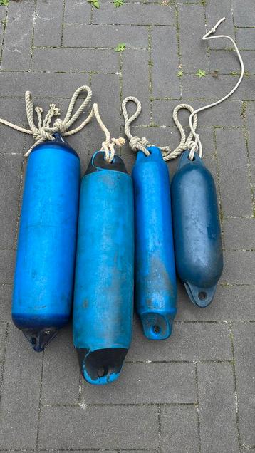 Fenders stootwilgen 4 stuks beschikbaar voor biedingen