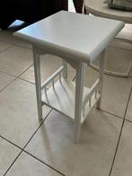 Wit houten bijzettafel met onderblad, Huis en Inrichting, Minder dan 55 cm, Zo goed als nieuw, Rechthoekig, Hout