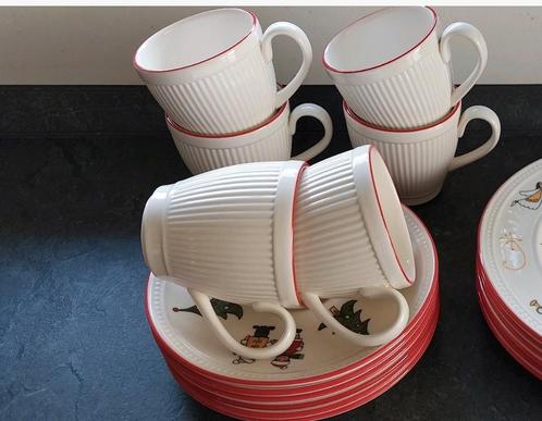 Wedgwood Windsor Christmas Kop & Schotels nieuw of z.g.a.n., Huis en Inrichting, Keuken | Servies, Zo goed als nieuw, Kop(pen) en/of Schotel(s)