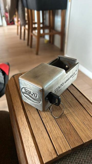 Stazo smartlock buitenboordmotor slot beschikbaar voor biedingen