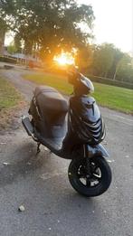 50cc zwarte zip, Ophalen, Zo goed als nieuw, Benzine, Zip