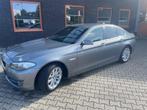 BMW 5-Serie 3.0 I 528 AUT 2010 automaat leder navi, Achterwielaandrijving, Zwart, 2996 cc, USB