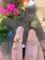 Prachtige bijzondere gouden ring met steentjes, Ophalen of Verzenden, Met edelsteen, Dame, Goud