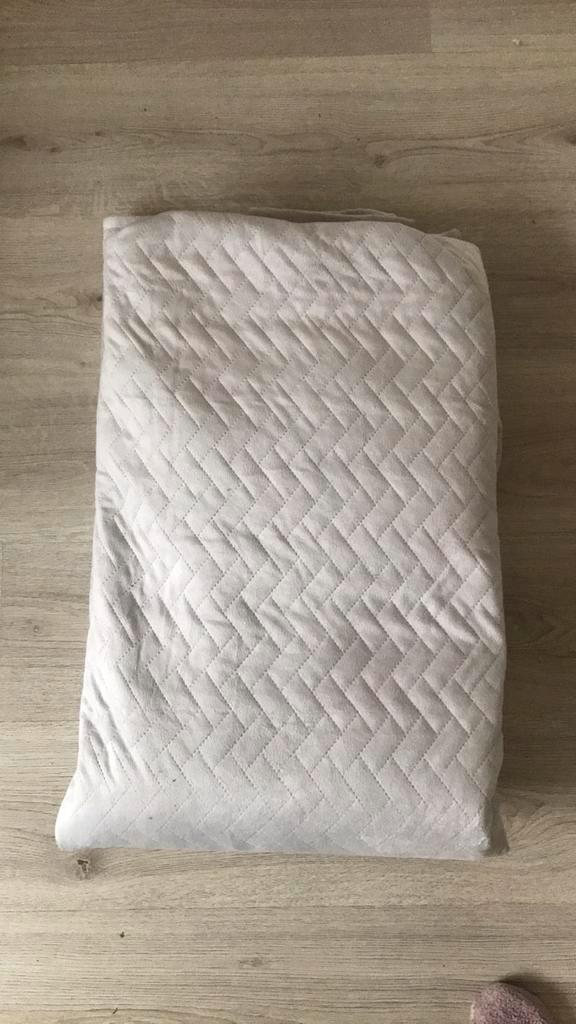 Sprei NIEUW 2.60-2.70, Huis en Inrichting, Slaapkamer | Beddengoed, Nieuw, Overige typen, Tweepersoons, Grijs, Ophalen