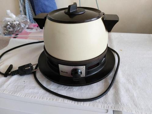 Elektrisch fonduestel van het merk Nova, Witgoed en Apparatuur, Fonduesets, Gebruikt, Fonduepan, Elektrisch, Ophalen of Verzenden