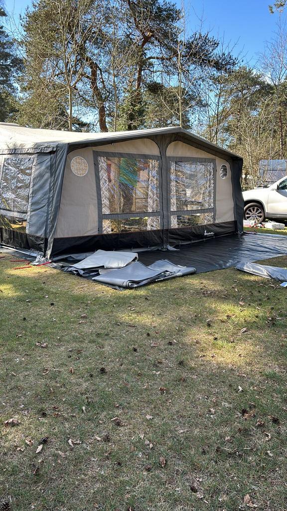 Mooie nette Caravan te koop!, Caravans en Kamperen, Caravans, Particulier, tot en met 4, 1000 - 1250 kg, Rondzit, Home-car, 5 tot 6 meter