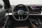 BMW i5 eDrive40 M Sport / Panoramadak / Trekhaak / Parking A, Automaat, 2095 kg, Achterwielaandrijving, Zwart
