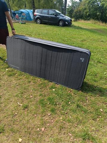 Redwood stretch limousine 15 slaapmat. Self inflating.  beschikbaar voor biedingen