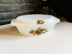 Vintage Arcopal France Ovenschaal met Deksel, Huis en Inrichting, Keuken | Servies, Ophalen of Verzenden, Overige stijlen, Glas