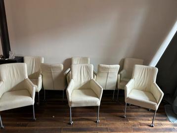 8 Stuks Eetkamerstoelen - Wit - Gratis ophalen beschikbaar voor biedingen