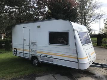Knaus Sudwind 4402 / groot bed / aparte bedden Aanbieding beschikbaar voor biedingen