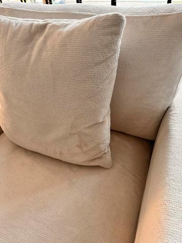 Comfortabele Fauteuil - Stijlvol en Uitnodigend beschikbaar voor biedingen