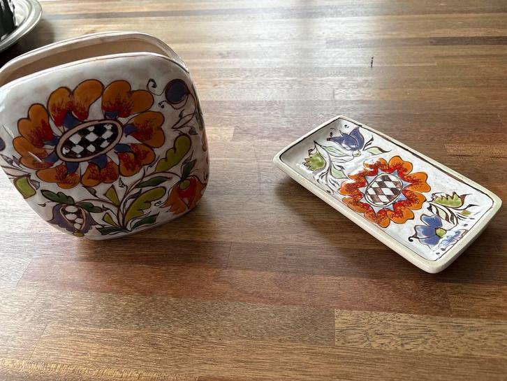 Handgemaakte vaas en schaal uit Merano, Italië, Antiek en Kunst, Antiek | Keramiek en Aardewerk, Ophalen