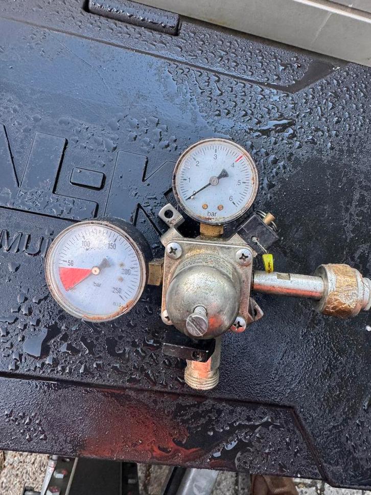 Gasdrukregelaar met 2 manometers, Doe-het-zelf en Verbouw, Gereedschap | Lasapparaten, Zo goed als nieuw, Overige typen, Minder dan 150 ampère