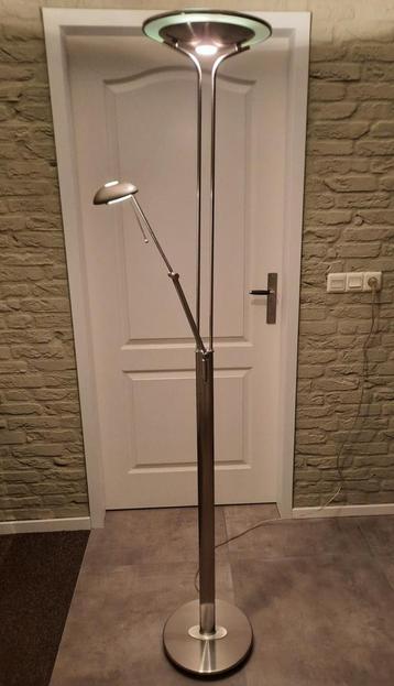 Vloerlamp met leeslamp, afzonderlijk dimbaar.  beschikbaar voor biedingen