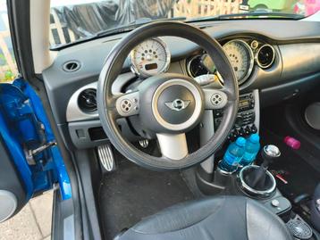Interieur stoelen dashboard gordels mini cooper s r53 2006 beschikbaar voor biedingen