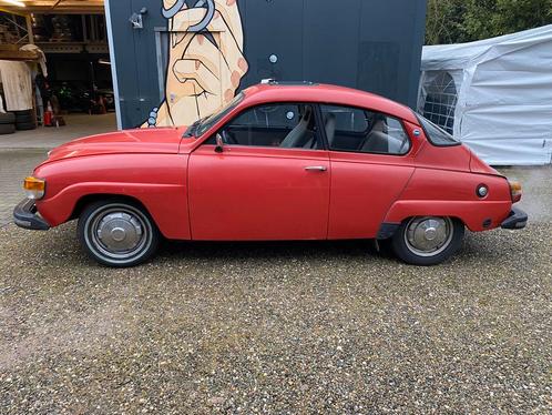 Saab 96 1.5 L 1975 Rood op LPG, Auto's, Saab, Particulier, Benzine, Hatchback, Handgeschakeld, Origineel Nederlands, Rood, Ophalen