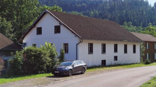 Voormalig hotel Hoge Vogezen, op mooie toeristische locatie., Huizen en Kamers, Buitenland, Frankrijk, Overige soorten, Dorp, Verkoop zonder makelaar