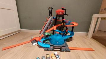 Hot Wheels Racebaan met Looping beschikbaar voor biedingen