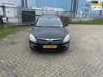 Hyundai I30 CW 1.6 CRDi Dynamic, Auto's, Stof, Gebruikt, Zwart, 116 pk