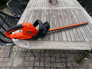 Te koop: BLACK+DECKER GT6060 Heggenschaar – 600W – 60 cm beschikbaar voor biedingen