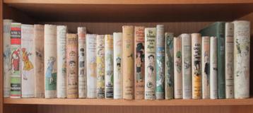 Vooroorlogse jeugdboeken met mooie ruggen; ook klassiekers beschikbaar voor biedingen