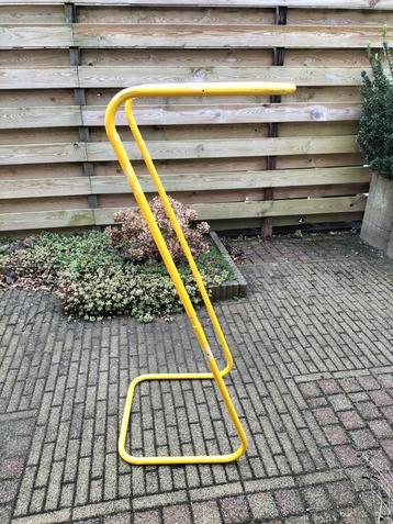 Afvalzak houder metaal met rollen zakken beschikbaar voor biedingen