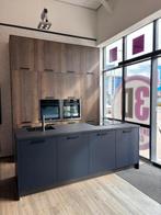 Showroomkeuken eiland mat donkerblauw + hout €5500,-, Huis en Inrichting, Keuken | Complete keukens, Ophalen, Overige kleuren