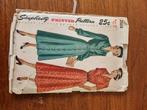 Vintage naaipatroon simplicity 2668 jurk 50s, Hobby en Vrije tijd, Kledingpatronen, Ophalen of Verzenden, Vrouw, Overige merken