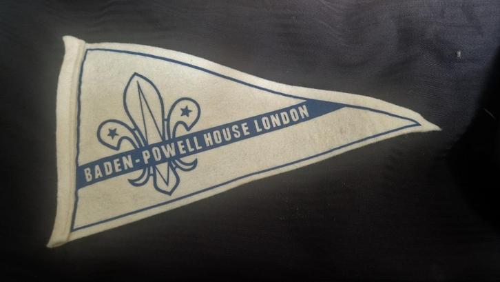 Vlaggetje BADEN - POWELL HOUSE London, Verzamelen, Scouting, Zo goed als nieuw, Overige typen, Ophalen of Verzenden