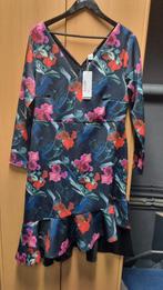 Nieuwe jurk maat 48 met stoere onderkant, Ophalen of Verzenden, Nieuw, Maat 46/48 (XL) of groter, Onder de knie