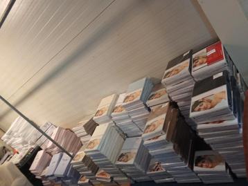 Grote partij meer dan 300 hoeslakens en dekbedovertrekken beschikbaar voor biedingen